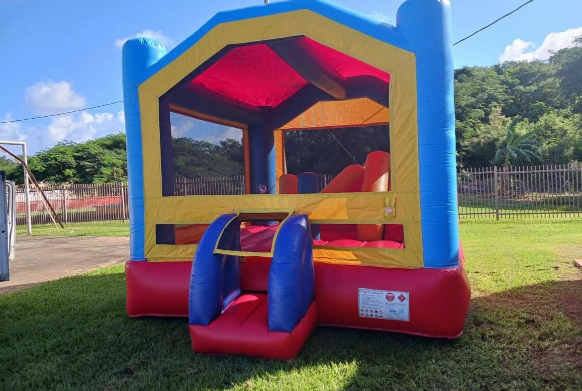 inflable_yellow_hexagon_123_jumping