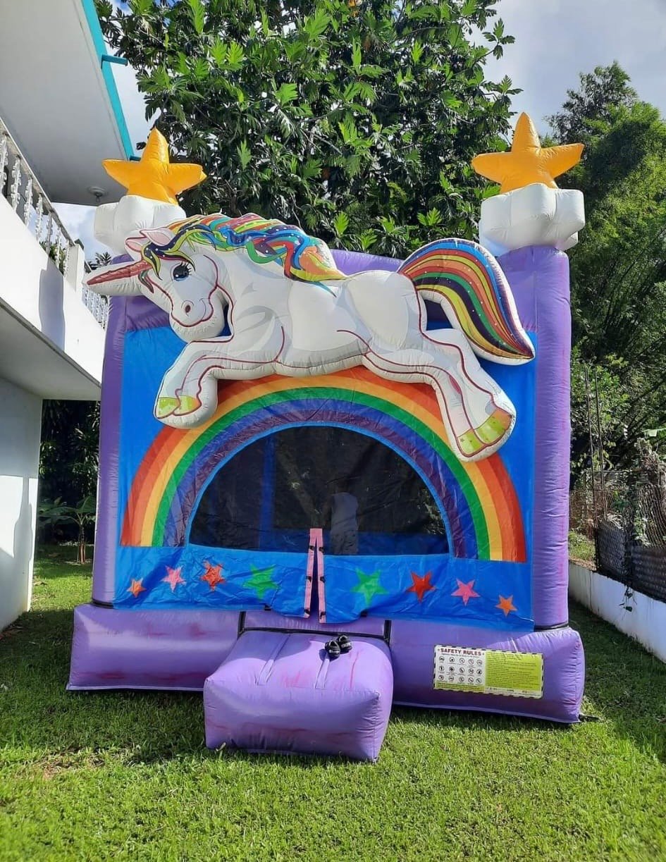 inflable_rainbow_unicorn_123_jumping